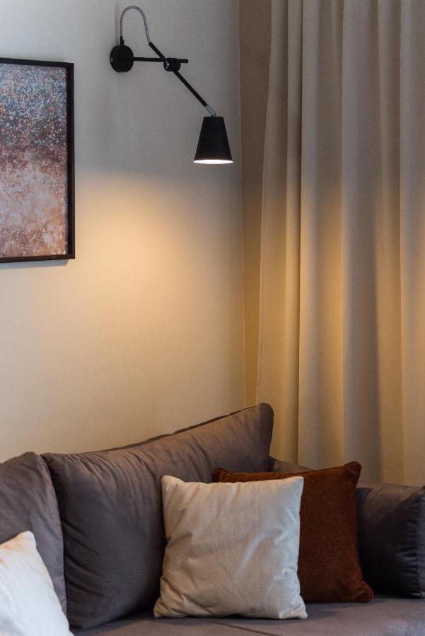 Chic Apartment Zoja Near Beach With Free Parking มาคาร์สกา ภายนอก รูปภาพ